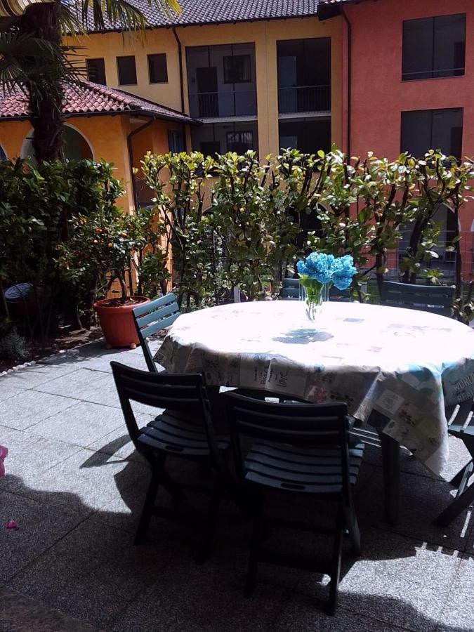 Sunshine Guesthouse Cannero Riviera Exterior foto